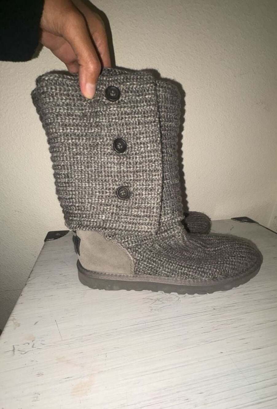 UGG - Picture 4 of 5
